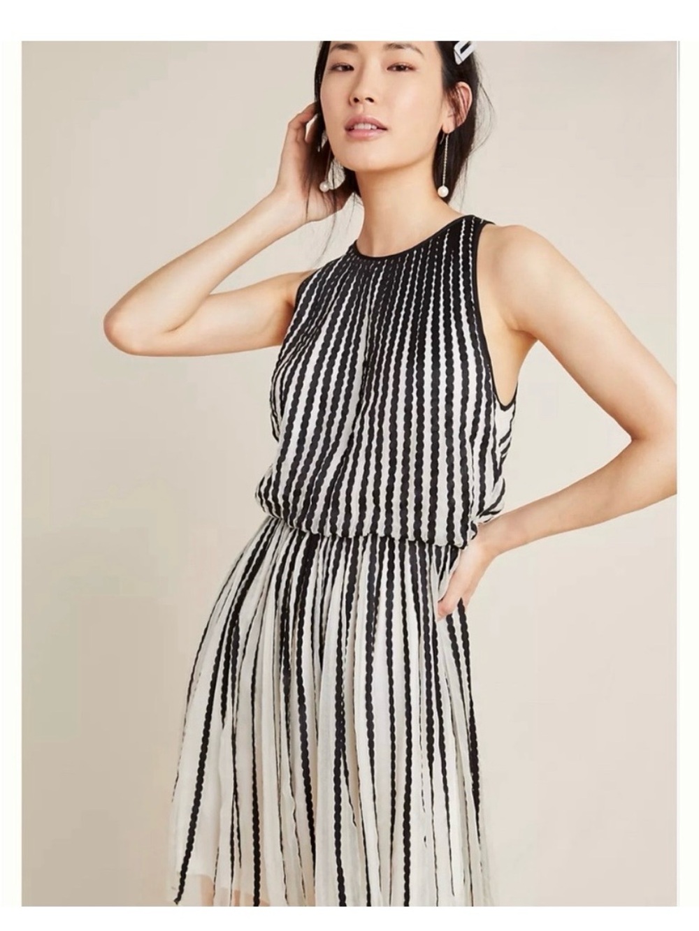 Anthropologie Black and White Wavy Stripe Sleeveless Dress. Size 8